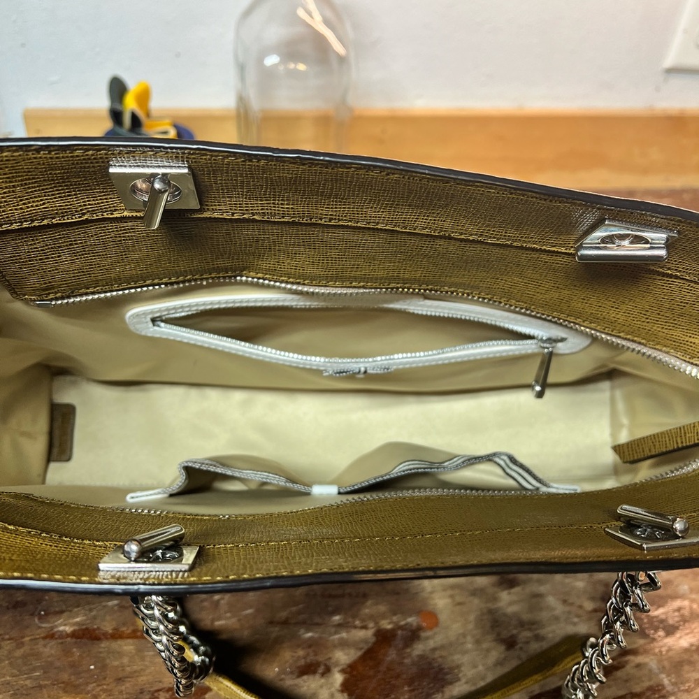 Henri bendel bag. Only used few times